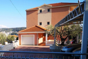 Apartments with a parking space Trogir - 18045